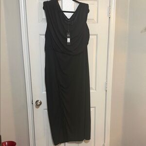 Fashion Nova women’s black dress